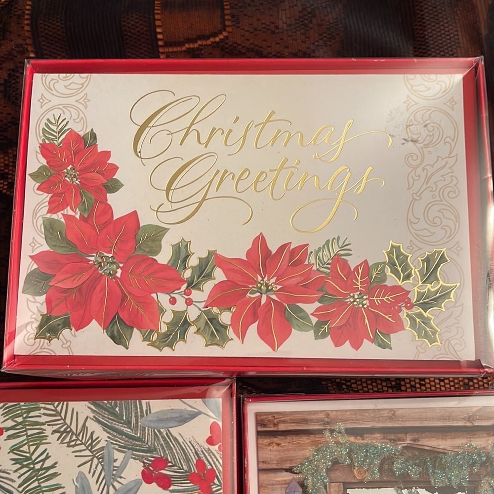 Four boxes of American Greetings Christmas cards - Picture 2 of 8